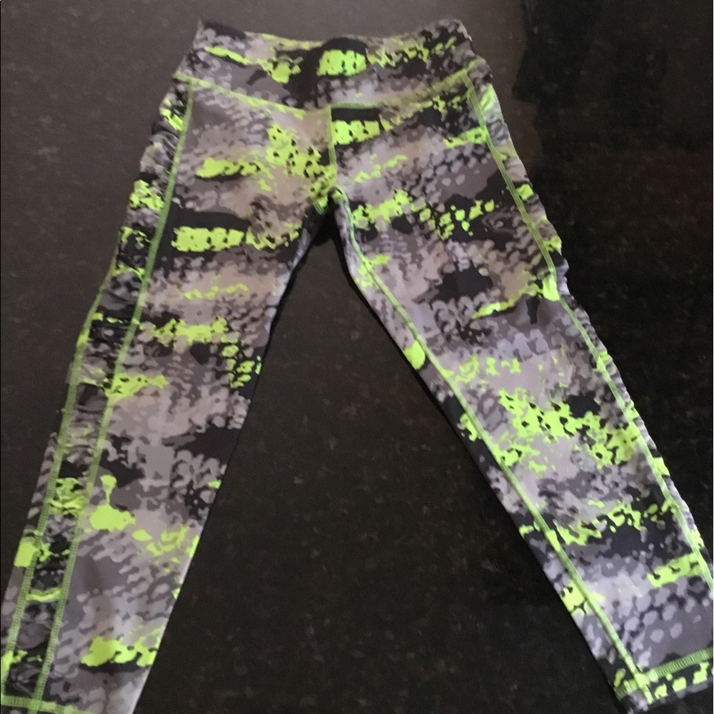 NWOT Calvin Klein Workout leggings